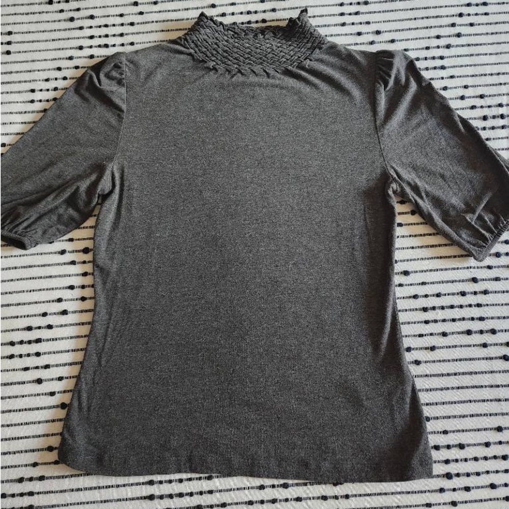 Nygard soft mock neck short sleeve top